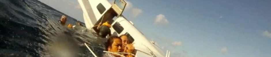 Exclusive Moments from Hawaii Plane Crash From Inside Plane (VIDEO)